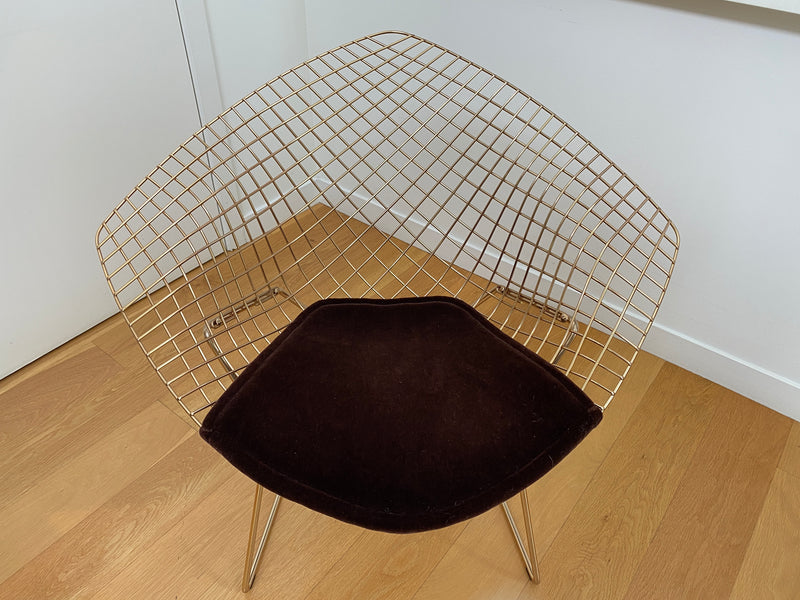 Knoll 'Diamond' Chair in gold by Harry Bertoia