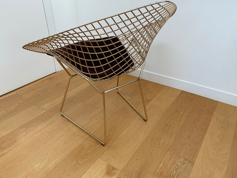 Knoll 'Diamond' Chair in gold by Harry Bertoia
