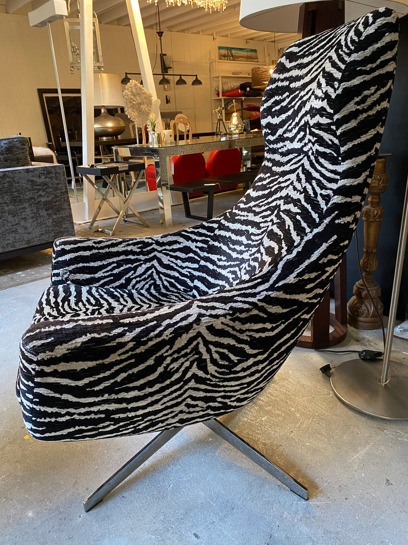JAB Antstoetz 'Kent' Recliners and Footstool