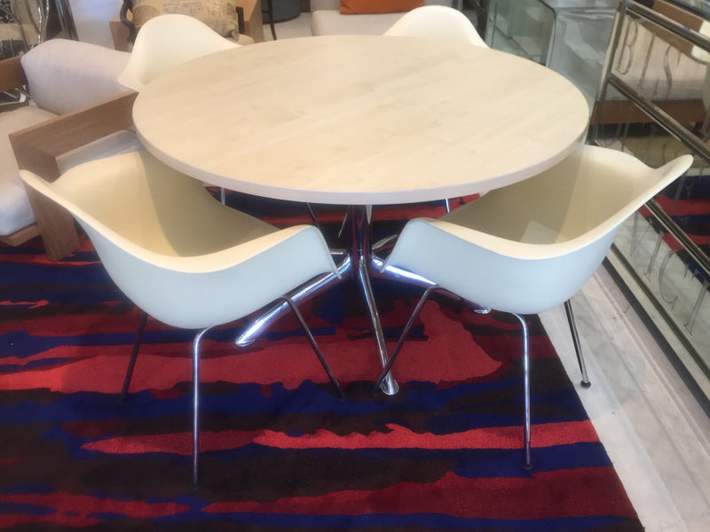 Set of 4 Vitra 'Dax' Shell Chairs by Charles Eames