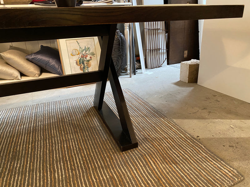 Apartmento 'Frank' Dining Table