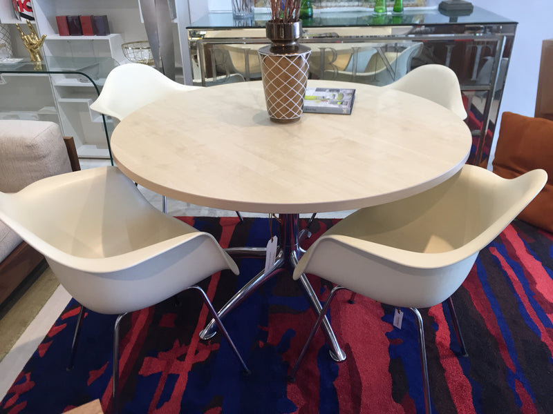 Set of 4 Vitra 'Dax' Shell Chairs by Charles Eames