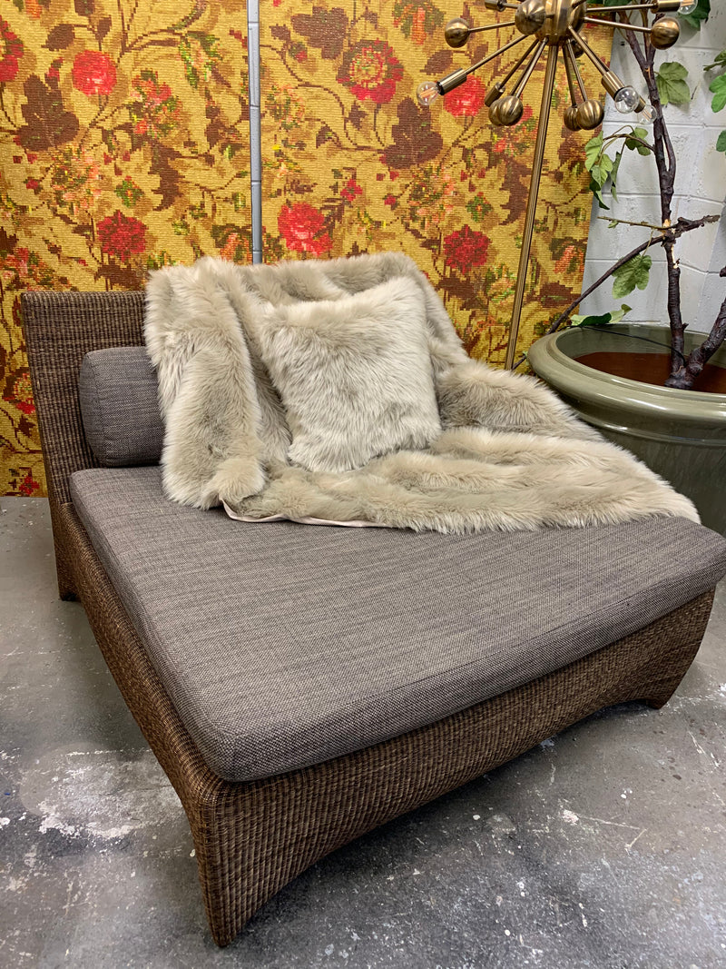 Lusty Lloyd 'Balmoral' Chaise