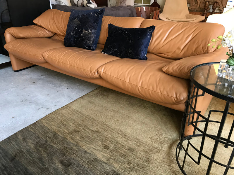Maralunga 40 Sofa by Cassina