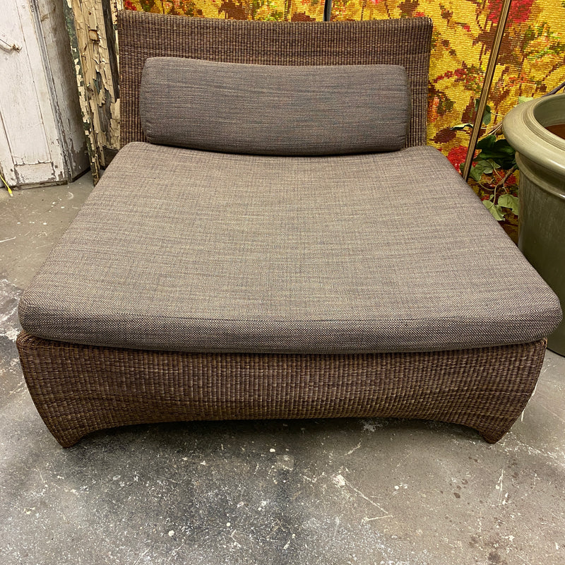 Lusty Lloyd 'Balmoral' Chaise