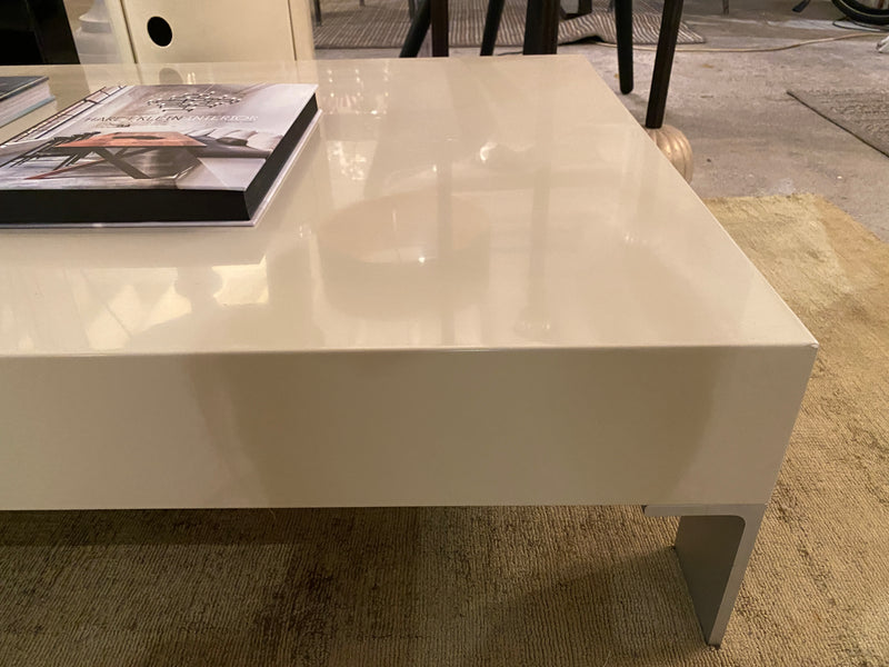 Apartmento Long Low Coffee Table